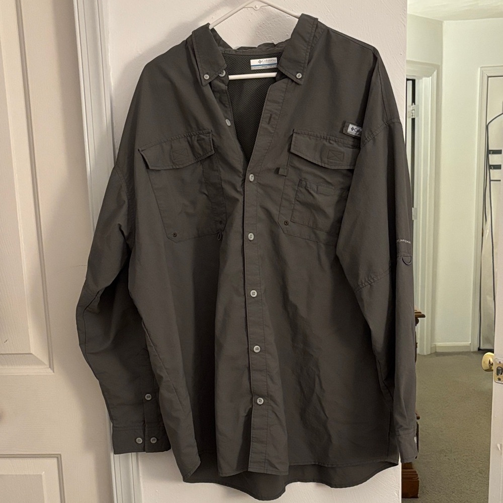 Columbia Men's Casual Button Down Shirt - Dark Gray